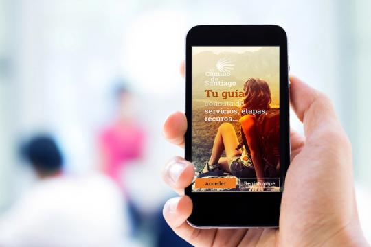 Web www.caminodesantiago.gal en un smartphone.