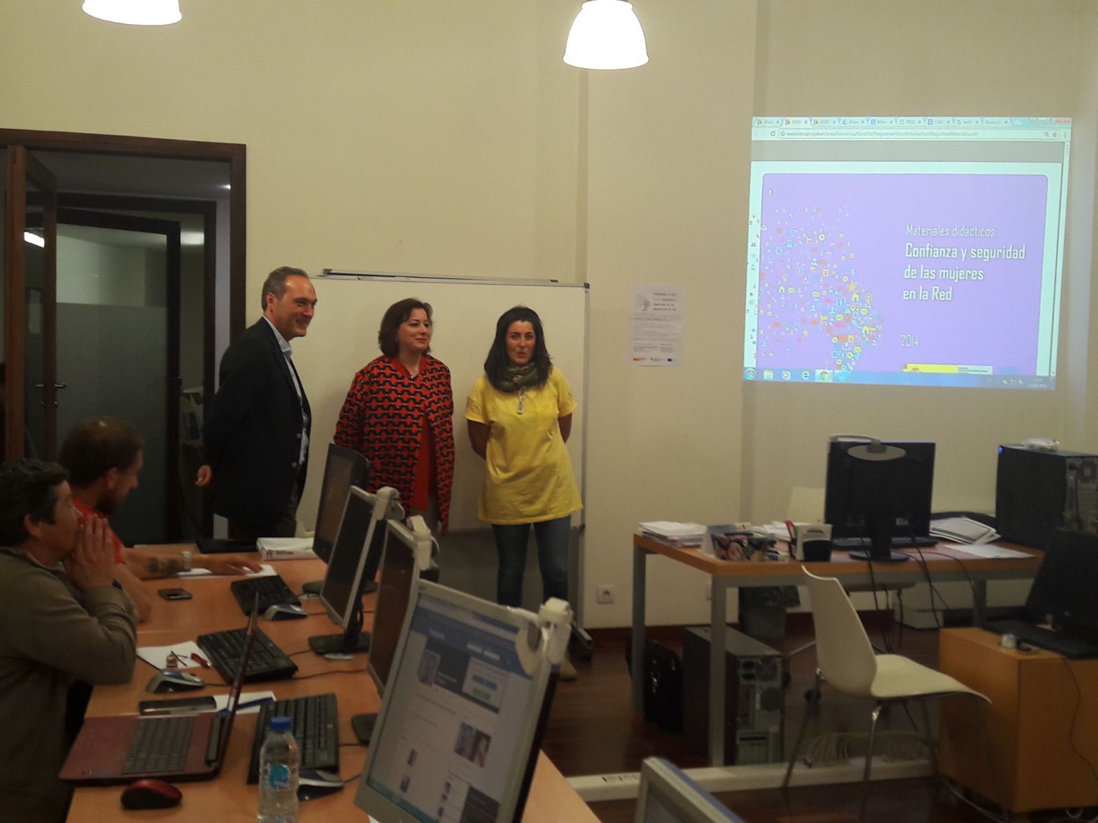 A secretaria xeral da Igualdade, Susana López Abella, participou hoxe na presentación do obradoiro ‘Confianza e seguridade das mulleres na Rede’.