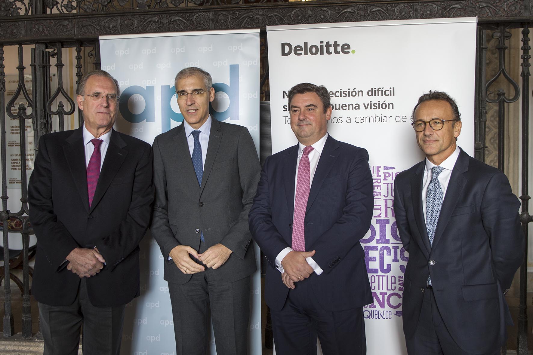 O conselleiro de Economía, Emprego e Industria, Francisco Conde, participou onte en Santiago na xornada de APD Modelo de éxito en Galicia.