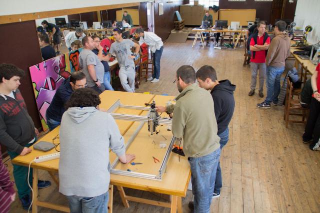 Makers en la jornada del día 14.