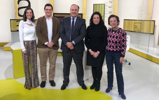 Participantes en el programa La Revista.