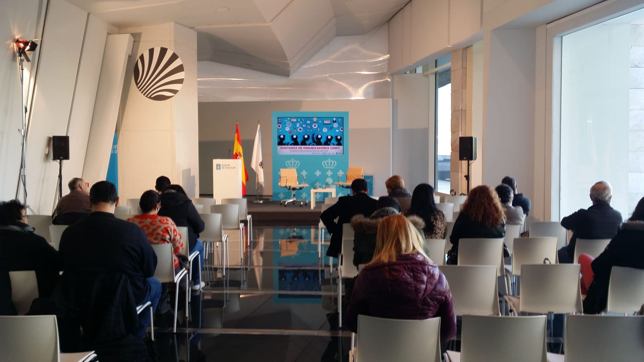 Momentos previos da xuntanza de dinamizadores.