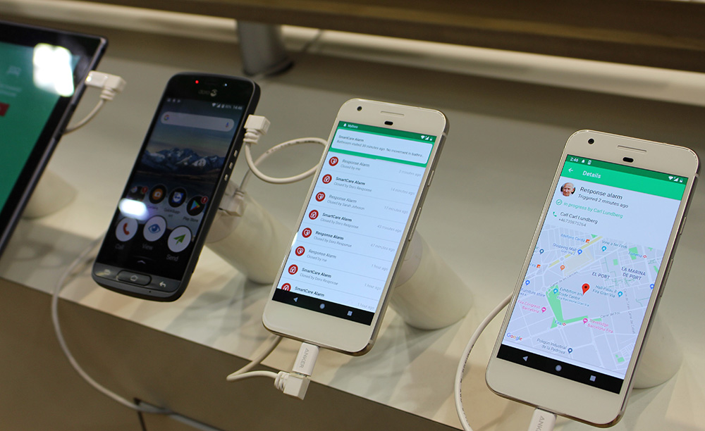 Fotografía da demostración do sistema Doro Smart Care no Mobile World Congress de Barcelona.
