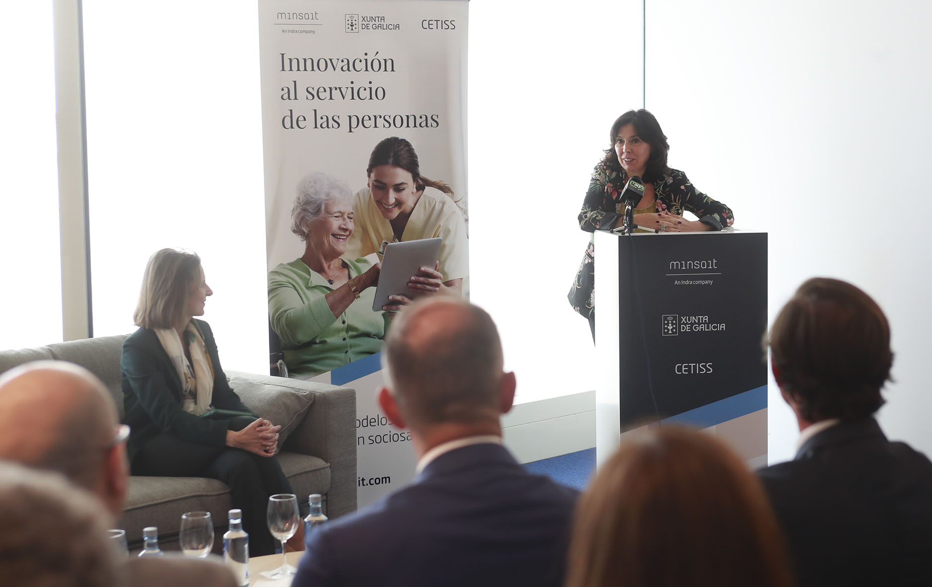 Visita da directora da Amtega ao CETISS.