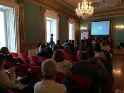 Acto de recogida de los diplomas.