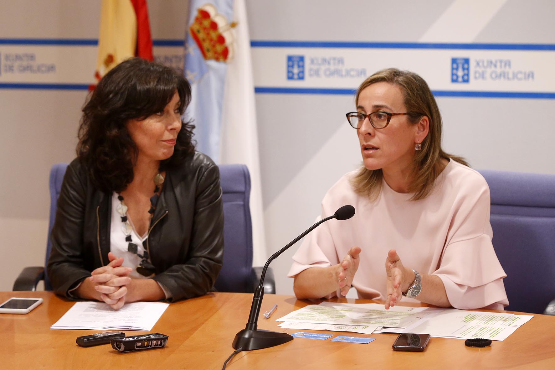 Mar Pereria y Ethel Vázquez.