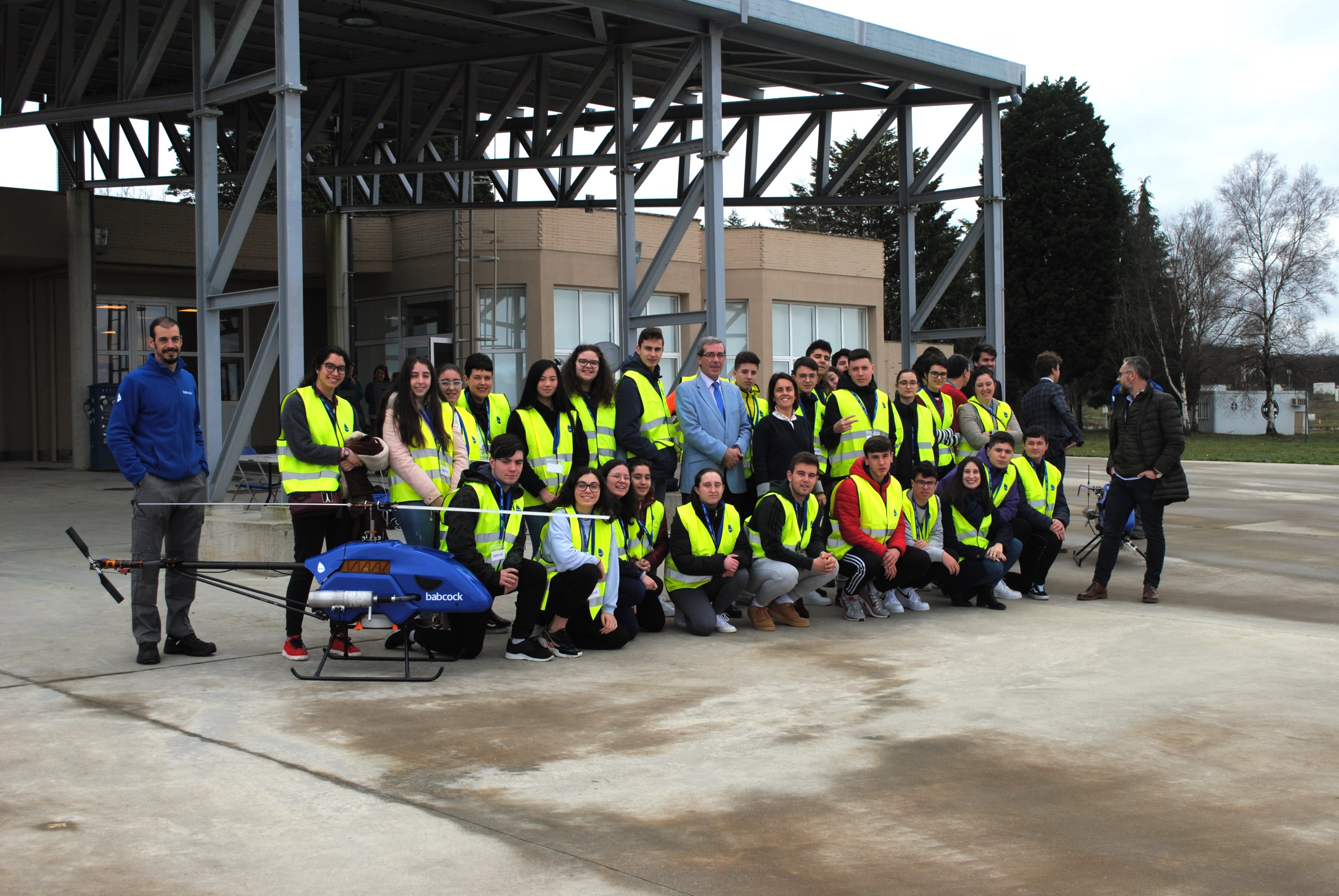 Participantes do obradoiro Fly the future.