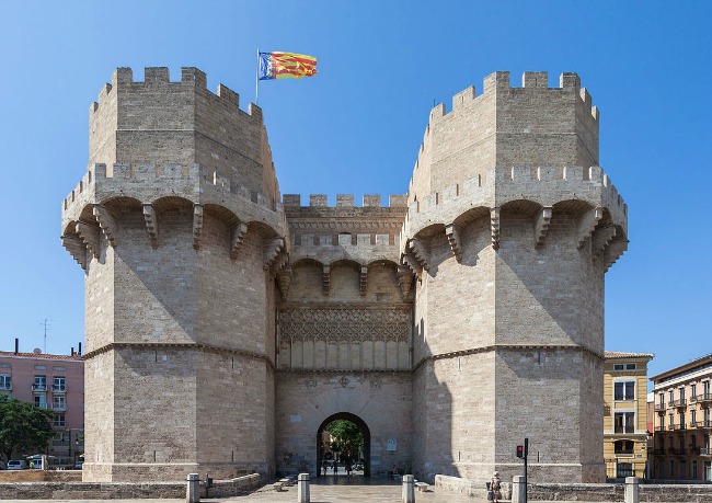 Torres de Serranos.