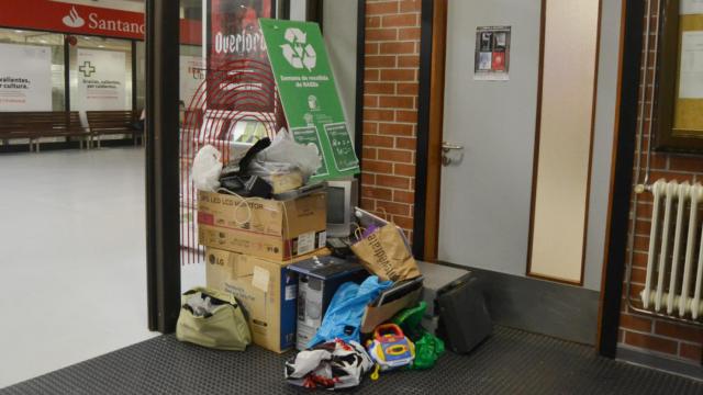 Parte de los desechos eléctricos y electrónicos.