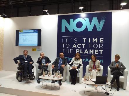 Momento de un acto del Día Internacional de las Personas con Discapacidad.