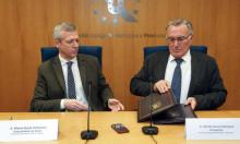 Firma del convenio.