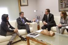 El presidente de la Xunta recibió al consejero delegado de Orange España.