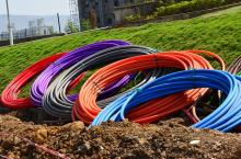 Tubos para enterrar fibra.