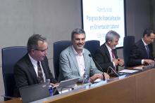 O director xeral de Orientación e Promoción Laboral, Alfonso Marnotes, asistiu á inauguración do Curso de Posgrao de Especialización en Orientación Laboral.