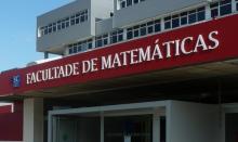 Exterior da Facultade de Matemáticas da USC.